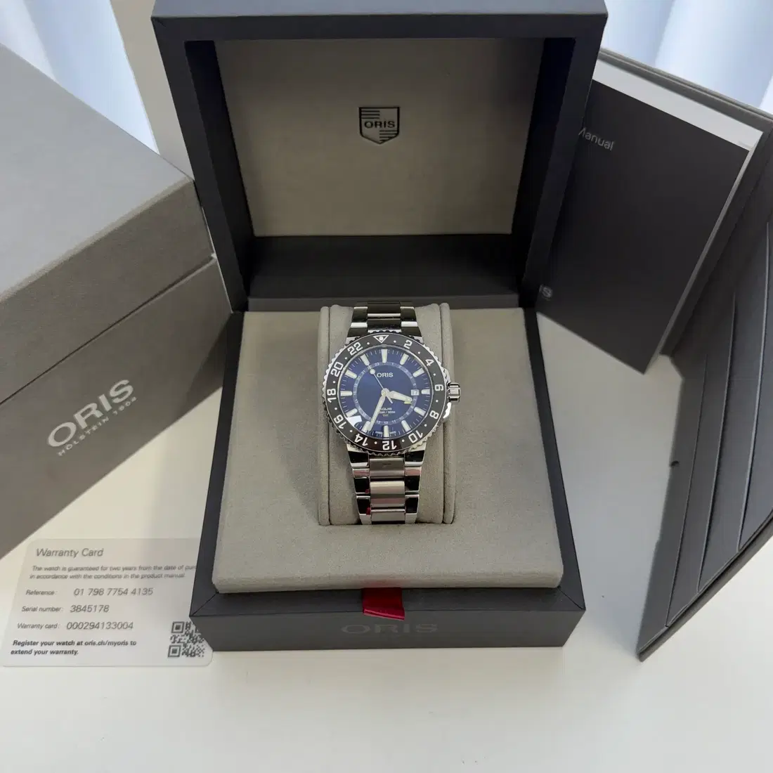 오리스 아퀴스 GMT 43.5mm